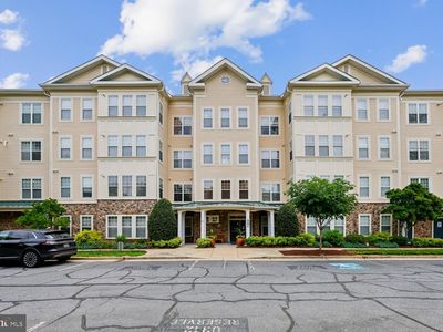 301 High Gables Dr APT 402