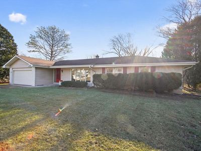 8942 North Silver Brook LANE