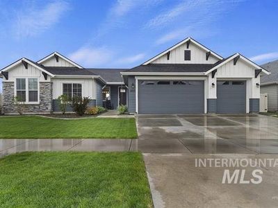 1425 W Coastal Dr