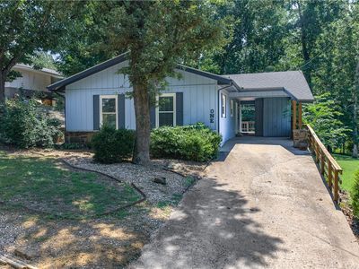 1 Blandford Ln
