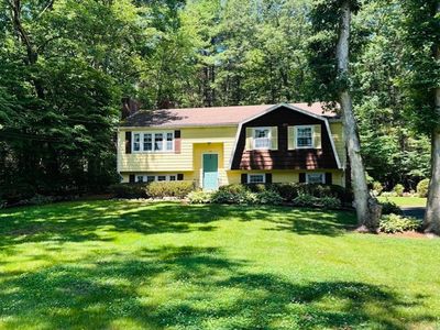 152 Forest St