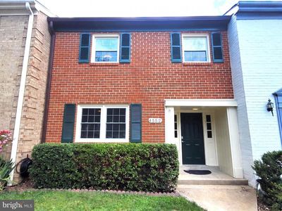 4552 King Edward Ct