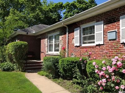 Property at 1 Oaks Court, Brightwaters, NY