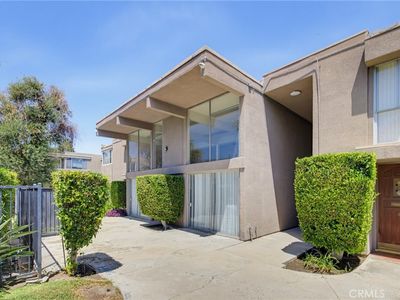 18134 Killion St Unit 4