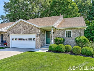 437 Amity Ln