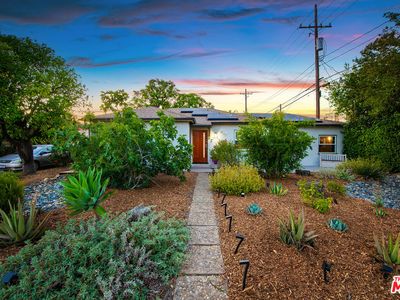 917 W Orange Grove Ave