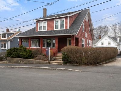 16 Highland St