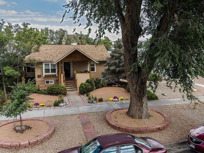 236 Gunnison Ave