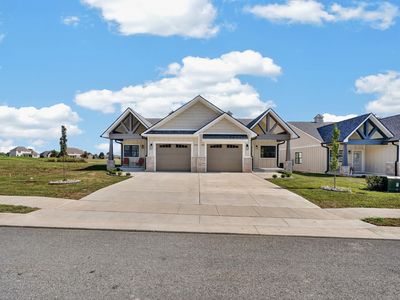 3038 Copper Creek Dr