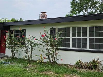 1304 HILLCREST DRIVE