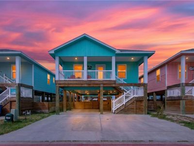 111 Redfish Ln