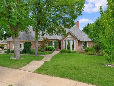 2808 Woodland Creek Dr