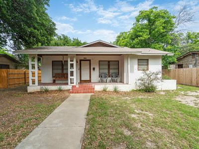 1302 S Main St