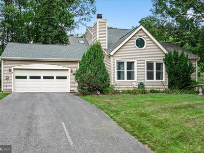 5759 Woodglade Cir