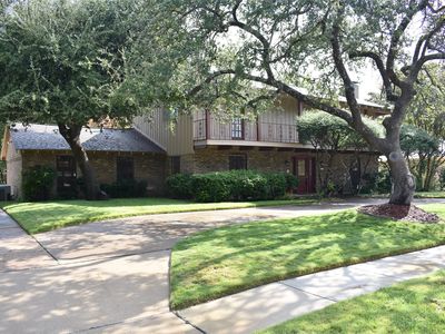 3003 Creekbend Dr