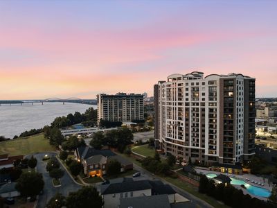 717 Riverside Dr #1302