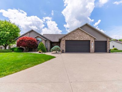 595 N Easton Dr