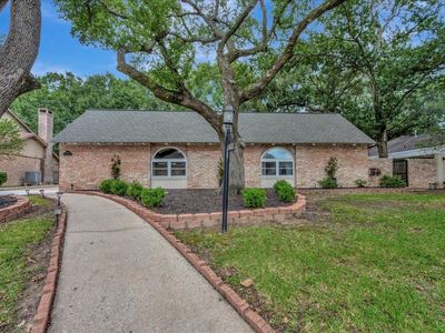 18435 Point Lookout Dr