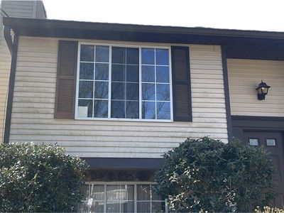 4233 Village Square Ln