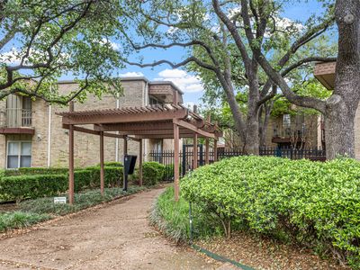 5916 Birchbrook Dr APT 129
