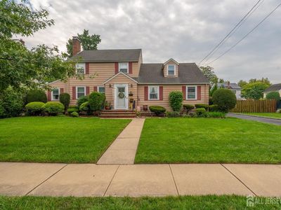 719 Locust St