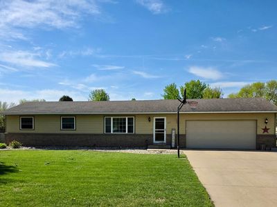103 Curlies St