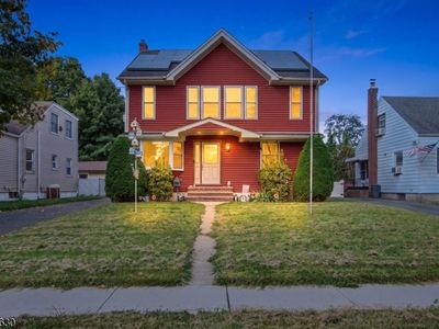 10-18 2nd St