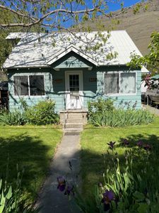 607 S Main St