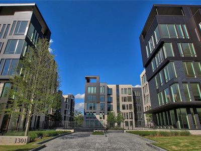 1301 Peachtree St NE #2G