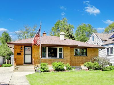 Property at 210 N 2nd Ave, Villa Park, IL