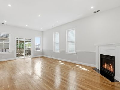 357 W 4th St #2