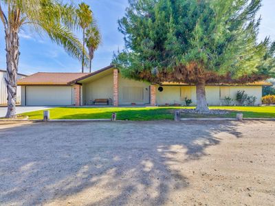 1412 S Temperance Ave