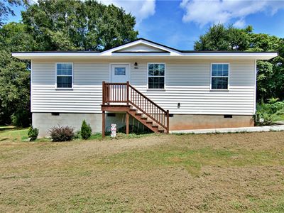 901 E South 1st St
