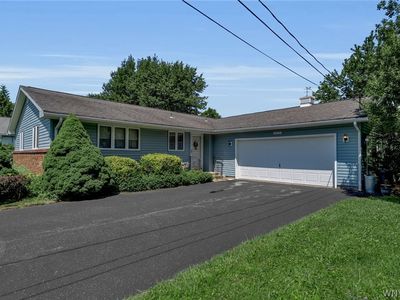 2579 Niagara Rd