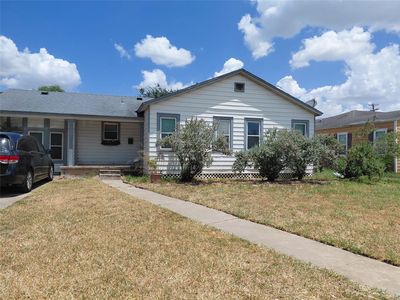 808 W Lee Ave