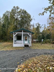 22081 S I St