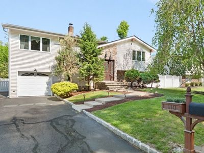 110 Bell Ave