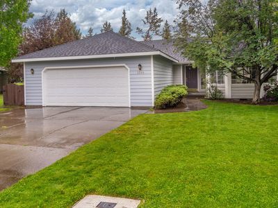 3389 NE Stonebrook Loop