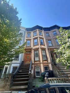 46 Saint Johns Pl