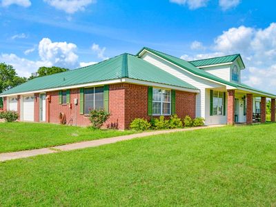1005 Us Highway 82 E