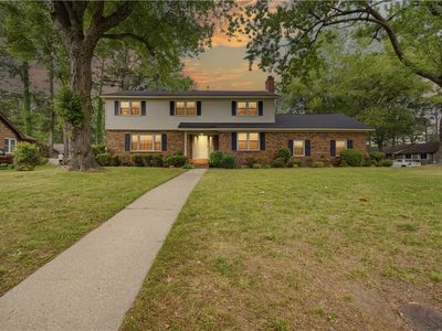 Property at 957 Edwin Dr, Virginia Beach, VA