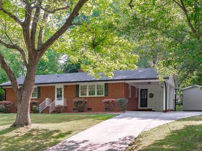 4405 Greenbrier Rd