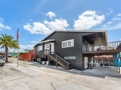907 N A Street