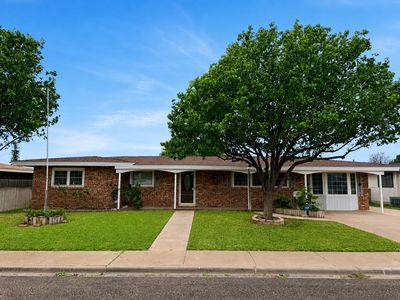 2909 Chisum Ave