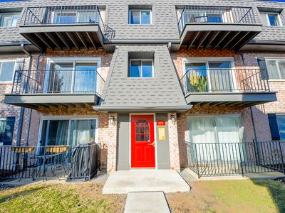 876 S Plum Grove Rd APT 208