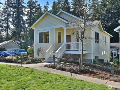 1043 Village Loop