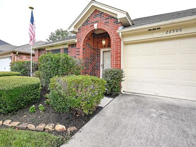 26908 Castlecliff Ln