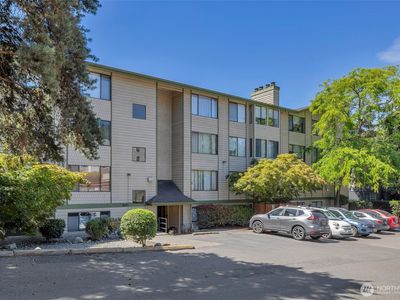 9512 1st Avenue NE #204