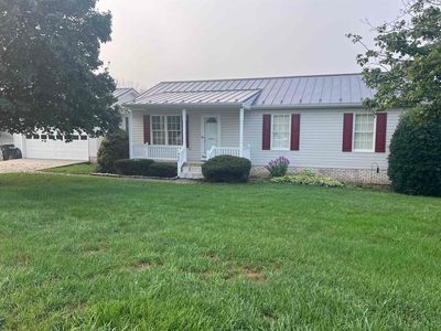 360 Stoneleigh Dr