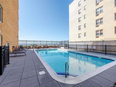 650 Shore Road #1S
